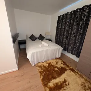 https://apt-bow-road-olympic-park.brighton-hotels-england.com